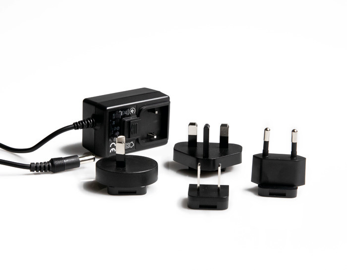 AC adapter universal with country adapter, for PLT unit